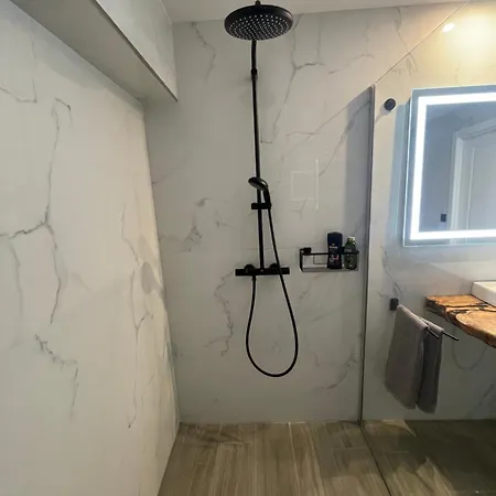 Orzan א-קורוניה